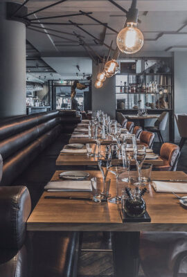 Lunch Met Groot Gezelschap