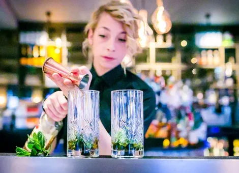 Medewerker Brandson Voor Eten In Maastricht